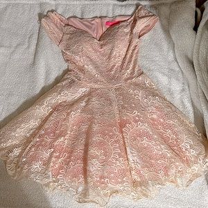 A medium fits like a small